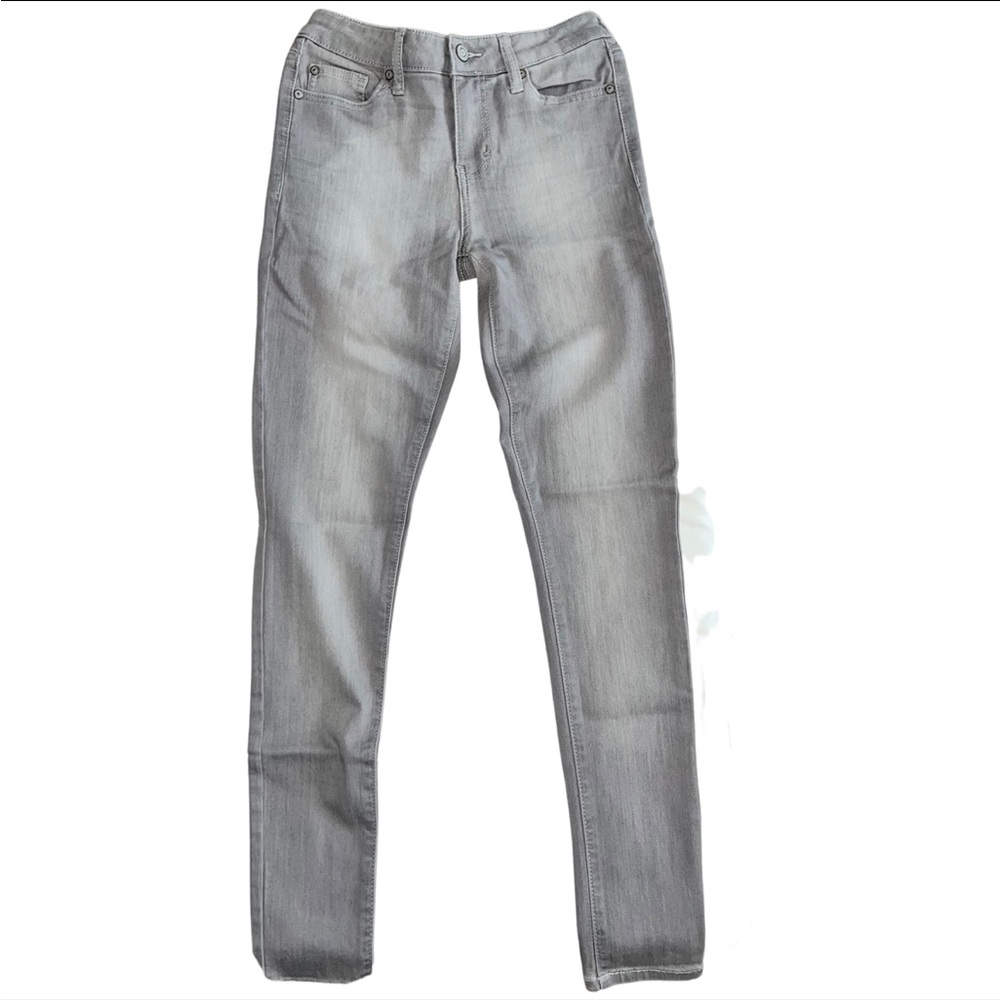 FASHION NOVA | SIZE 3 | LIGHT GRAY WASH